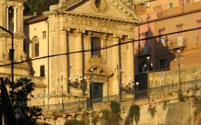 Italiankielinen esitelmä: Italia – vastakohtien maa 24.9.